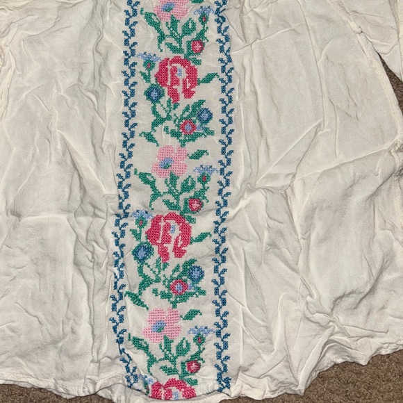 🦄6 items for $20 🦄
 2 girls Tops - Picture 6 of 7